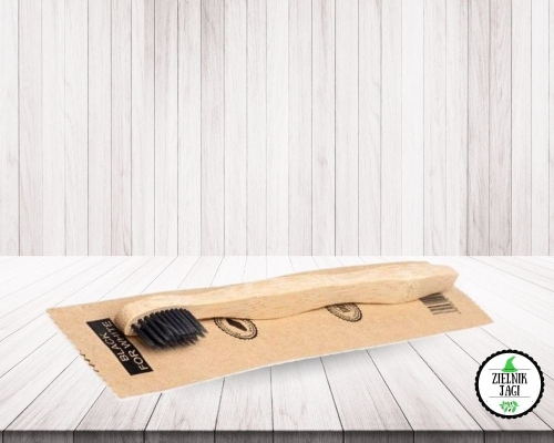 Szczoteczka Bambusowa Czarna z dodatkiem węgla aktywnego.jpg